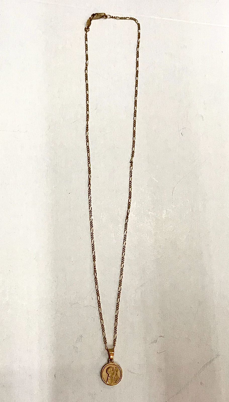 Medallon de oro 00148