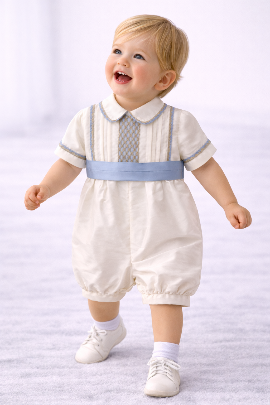Traje de bautizo