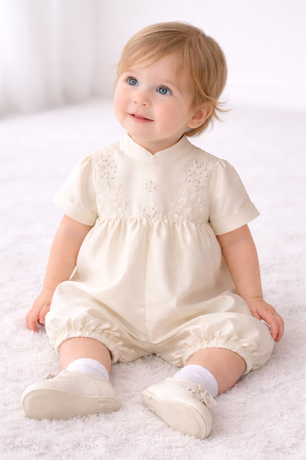 Traje de bautizo