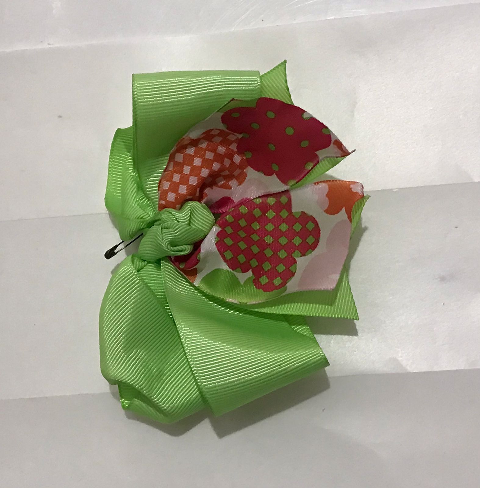 Moño Grande con Detalles de Flores 0016/V