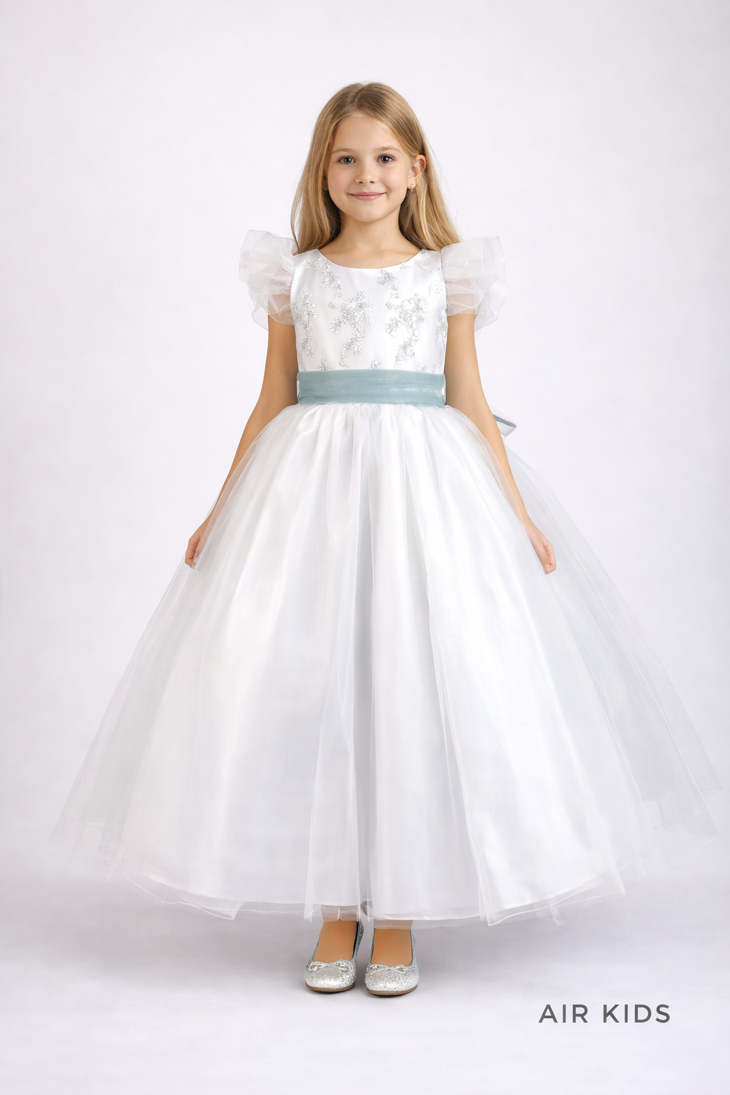 VESTIDO PRESENTACION FALDA TUL PETO BORDADO MANGA TRES OLANES DE ORGANZA 26-025-8A