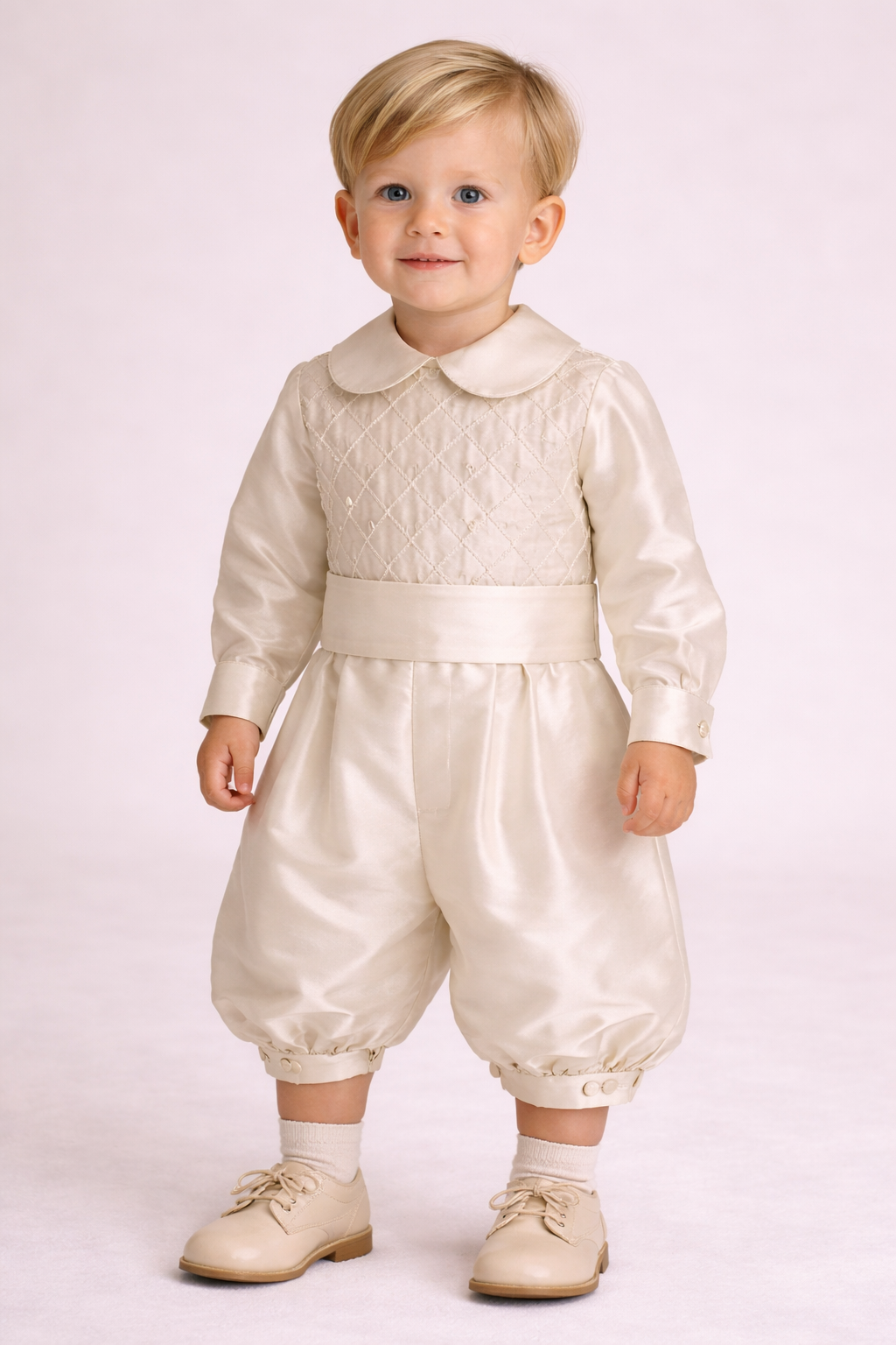 Traje de bautizo