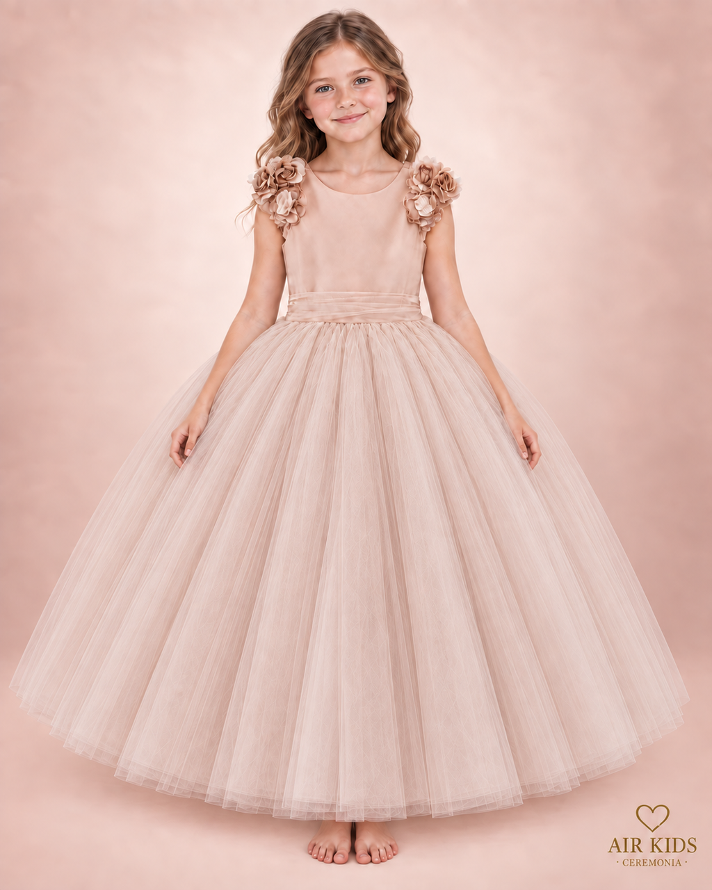 Vestido de fiesta con coronilla.