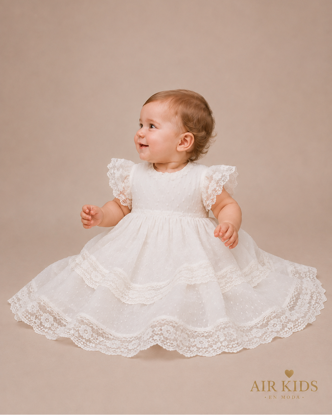 Bata de presentacion para Niña Lilus 23192 Talla 6 Meses