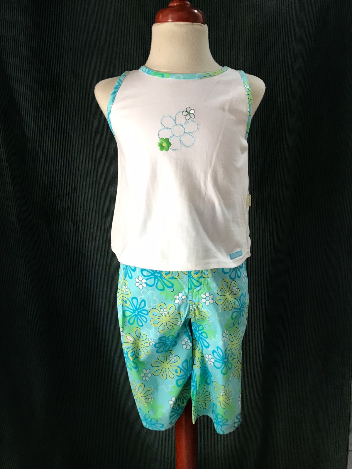 Conjunto de 2pza para Niña OshKosh 2563 Talla 3 Años-Liquidacion