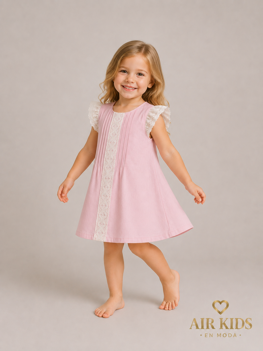 Vestido de lino rosa con punta y entredos de bolillo blanco en mangas y frente 777V Talla 4 años